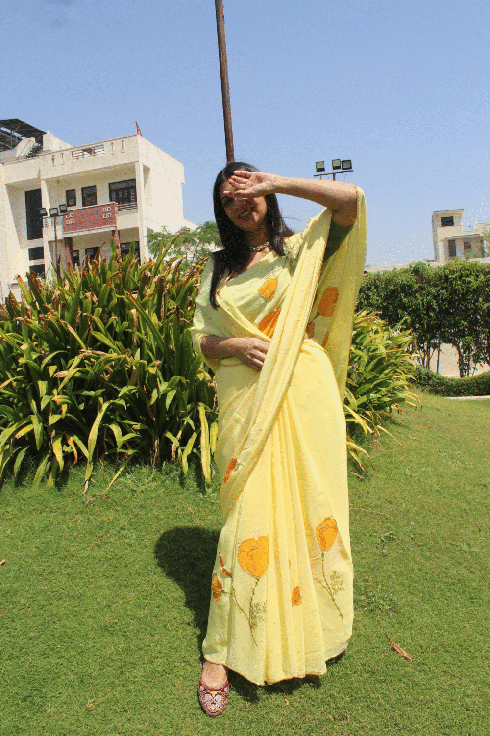 The CALIFORNIA POPPY SAREE - Image 2