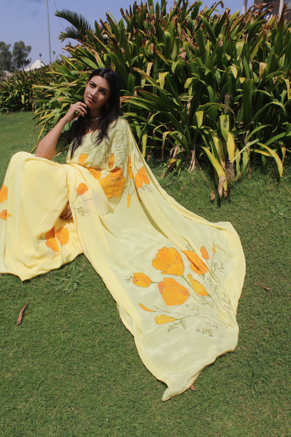 The CALIFORNIA POPPY SAREE - Image 3