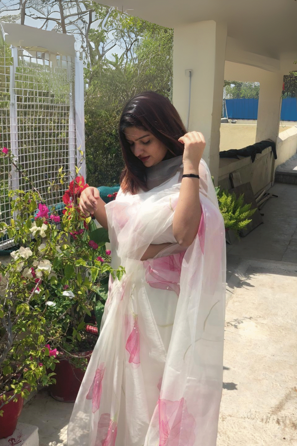 THE POLLEN FLOWER SAREE