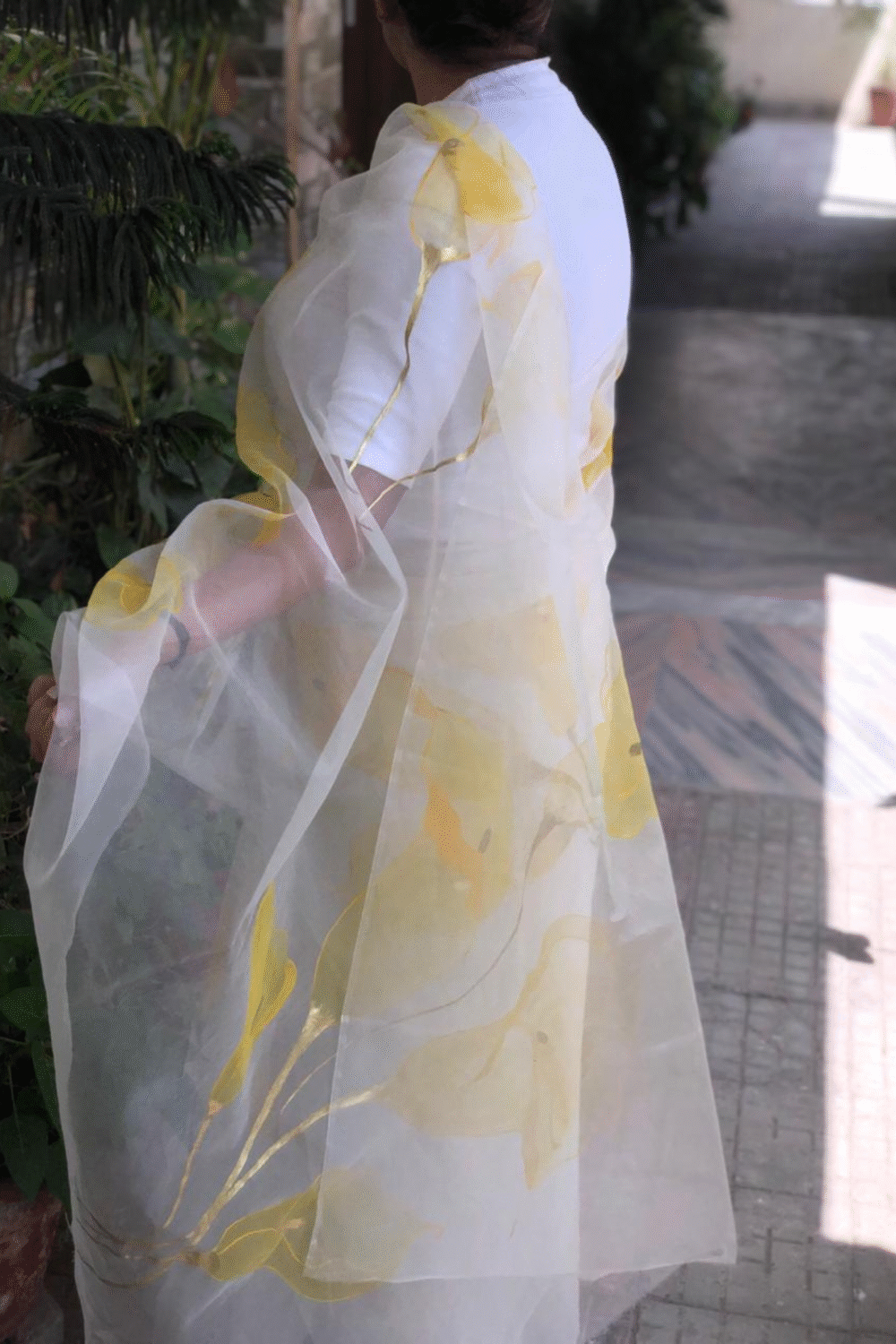THE YELLOW CALLA SAREE - Image 2